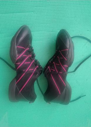 Кросівки для фітнесу , танців bloch