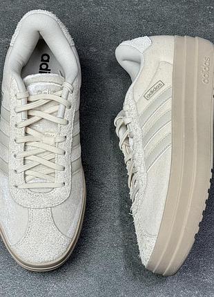 Кросівки шкіра на платформі adidas jq5624