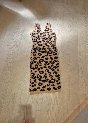 Платье леопардовое