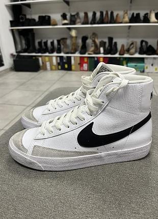 Кросівки nike blazer