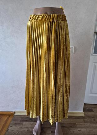 Вилюровая юбка.