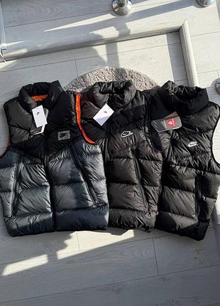 Чоловічі жилетки nike storm-fit у різних кольорах
