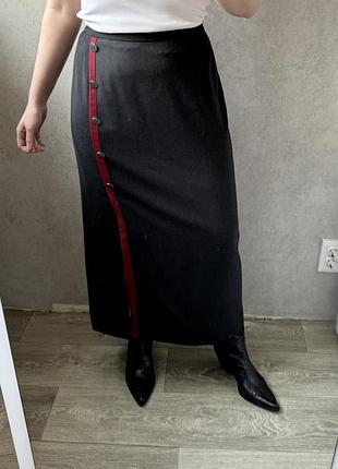 Спідниця міді