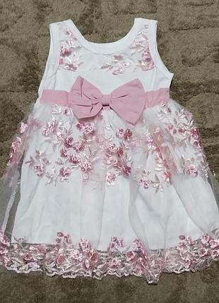 Платье на девочку 9-12 месяцев