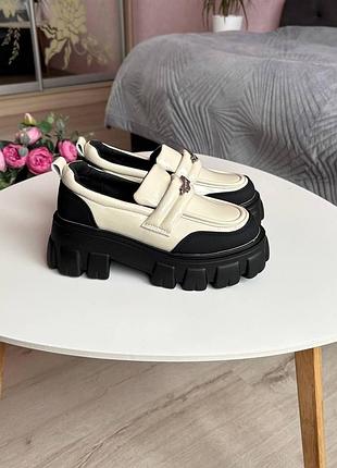 Туфли лоферы на девочку