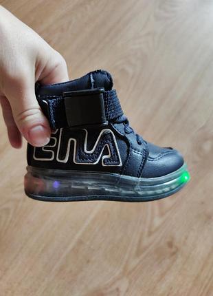Высокие демисезонные кроссовки ботинки для мальчика с led подсветкой 21