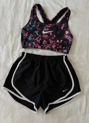 Спортивний топ nike шорти комплект