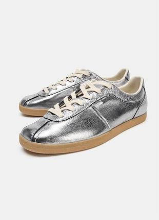 Кожаные кроссовки с металлизированным эффектом zara