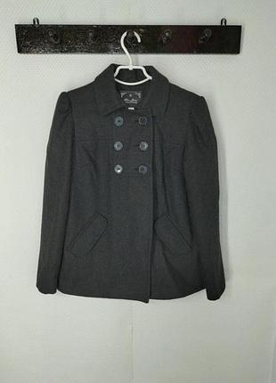 Класне пальто напівпальто піджак куртка