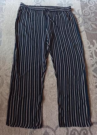 Брюки летние на резинке, черные в полоску. xl-xxl
