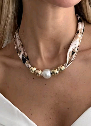 Текстильне намисто на шию, кольє, хустка, стрічка, крупні кулі