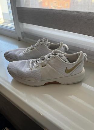 Жіночі кросівки nike 39 розмір