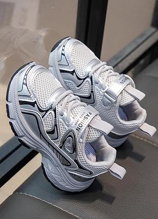 Кроссовки детские