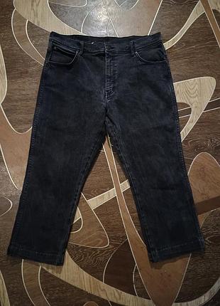 Короткие джинсы или бриджи wrangler