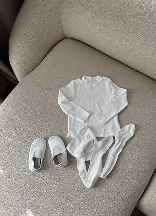 Білі чешки для дівчинки, білі чешки для хлопчика, кофтинка біла