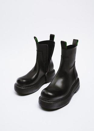 Шкіряні черевики на масивні підошві zara, чорного кольору