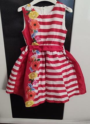 Платье в идеальном состоянии.