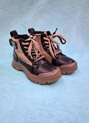 Ботінки  для дівчинки,  27 розмір