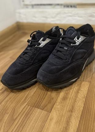 Santoni. замшеві кросівки на хутрі santoni 37-37,5 розмір. темно-синього кольору. демісезон.