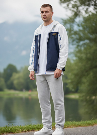 Мужская куртка с капюшоном на флисе