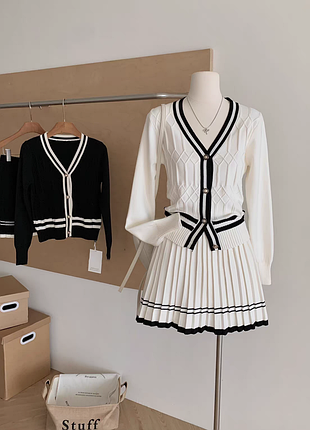 Трикотажный костюм кардиган и юбочка