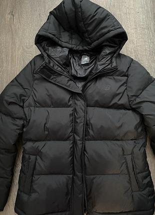 Жіноча куртка new balance (оригінал)