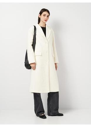 Твидовое молочное пальто zara