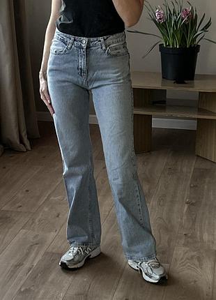 300 грн джинси манго