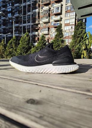 Nike. бігові кросівки. кросівки для тренувань. кросівки чоловічі. кросівки 44.5 розмір. кросівки nike