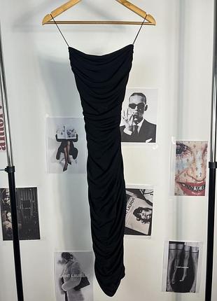 Елегантна чорна сукня міді з ефектним драпуванням від oh polly 🖤