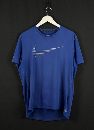 Футболка спортивна чоловіча nike, l, дуже хороший стан. оригінал.