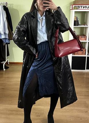 Лаковий тренч  плащ 2026 тренд