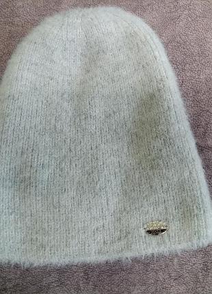 Женская шапка