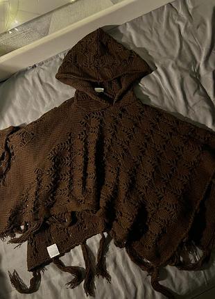 Накидка з капюшоном