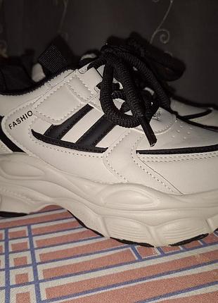 Кроссовки детские 32 размер