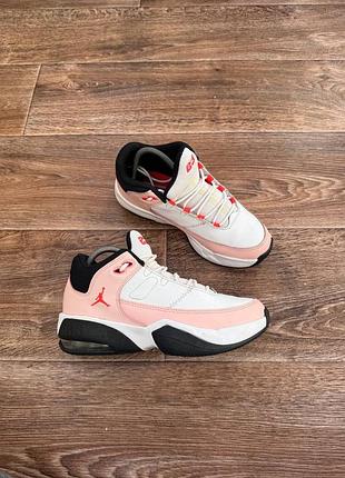 Жіночі кросівки jordan max aura 3 gs 'white atmosphere