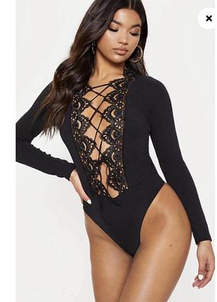 Боді з вирізом