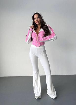 Женский костюм