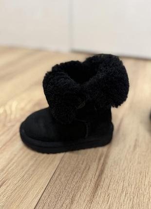 Уггі дитячі kid's bailey button black 2