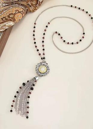 Длинное ожерелье-сотуар с кристаллами и подвеской-цветкой с кисточкой