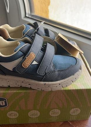 Кросівки chicco 25 розміру для хлопчика
