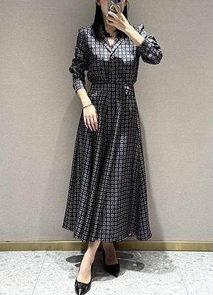 Костюм жіночий шовковий