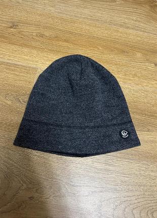 Брендова шапка з вовни мериноса,унісекс