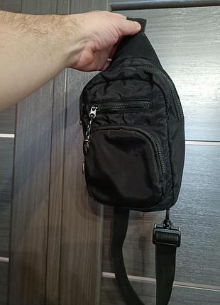 Мужская сумка  ( на плечо, на грудь)