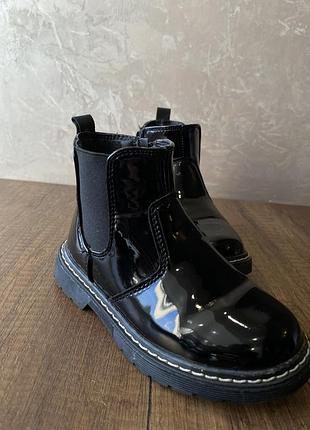 Черевики для дівчинки