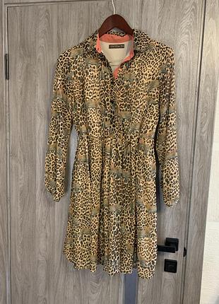Трендова сукня в леопардовий принт