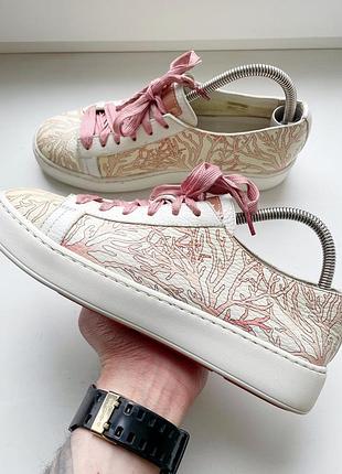 Кожаные женские кеды santoni