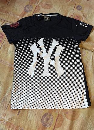 Футболка new york yankees чорна