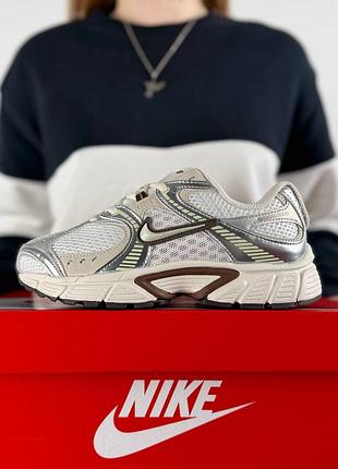 Женские кроссовки nike v5 rnr beige white metallic