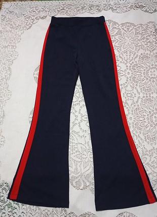 Весенние брюки клеш с лампасами